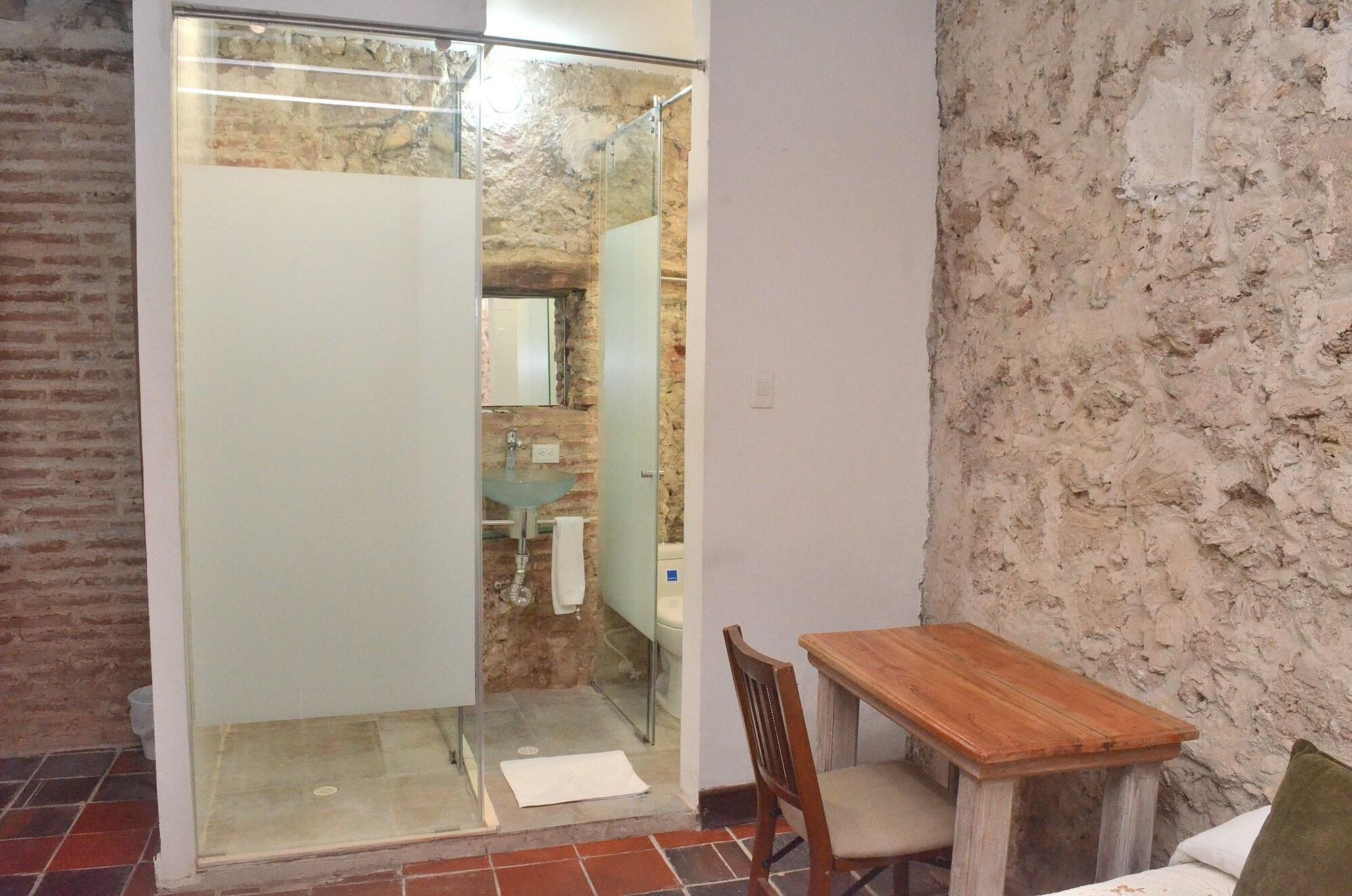 Hotel Puertas De Cartagena Bagian luar foto