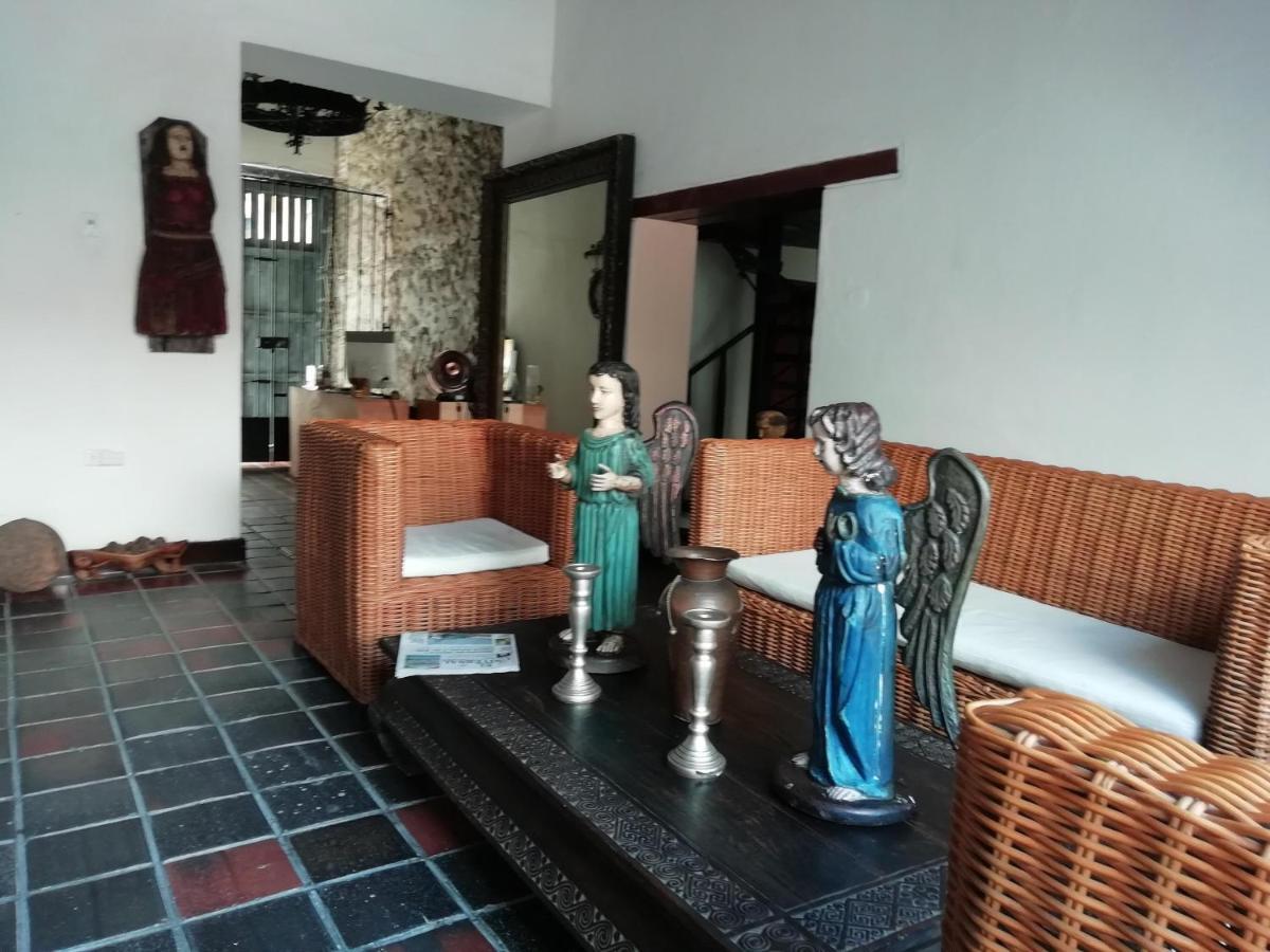 Hotel Puertas De Cartagena Bagian luar foto